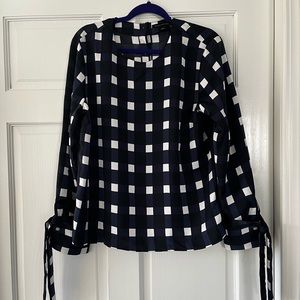 Banana Republic Navy/Black/white checked blouse
